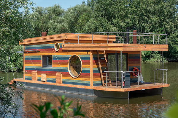 Hausboot auf dem Wasser