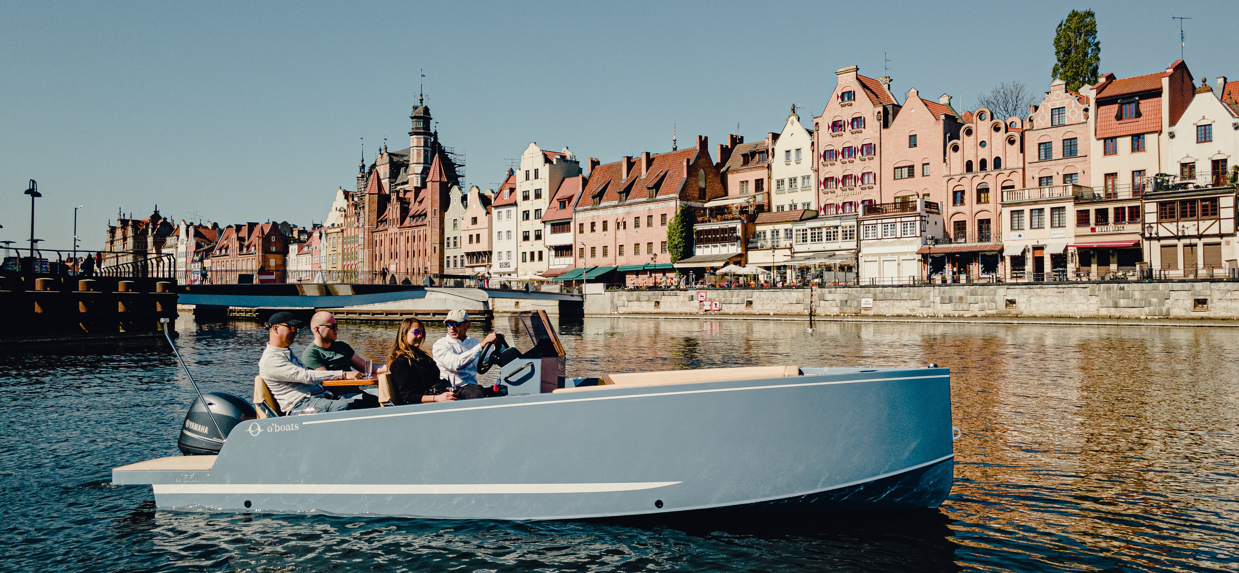 Die O-Boats O’550 auf dem Wasser.